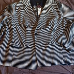 Navy & white pointe blazer sz26